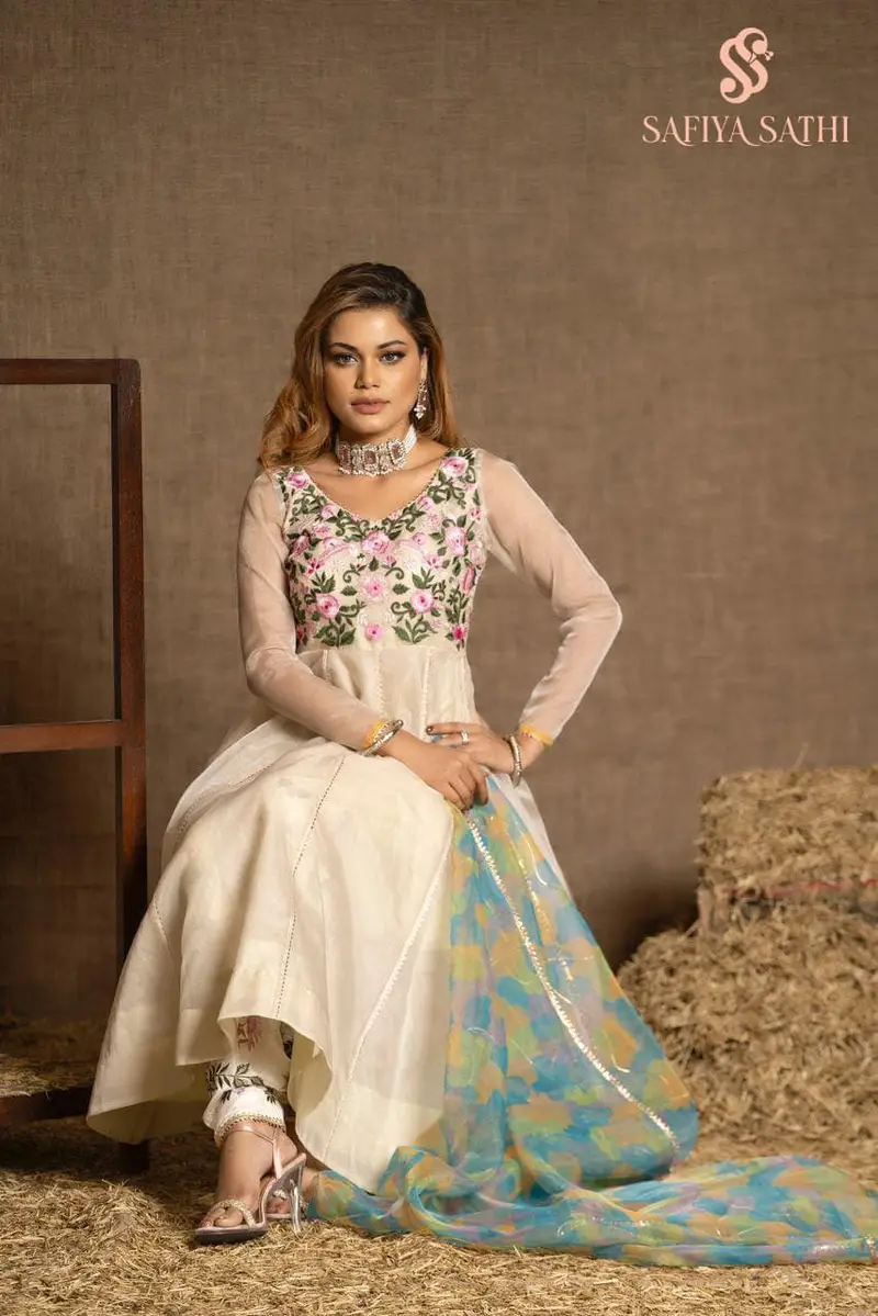 Off-White Cream Muslin Three-Piece with Gorgeous Hand Embroidery & Multicolor Floral Work v1