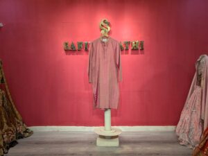 Men's Dusty Rose Crush Silk Kurta with Gold Zardozi Collar