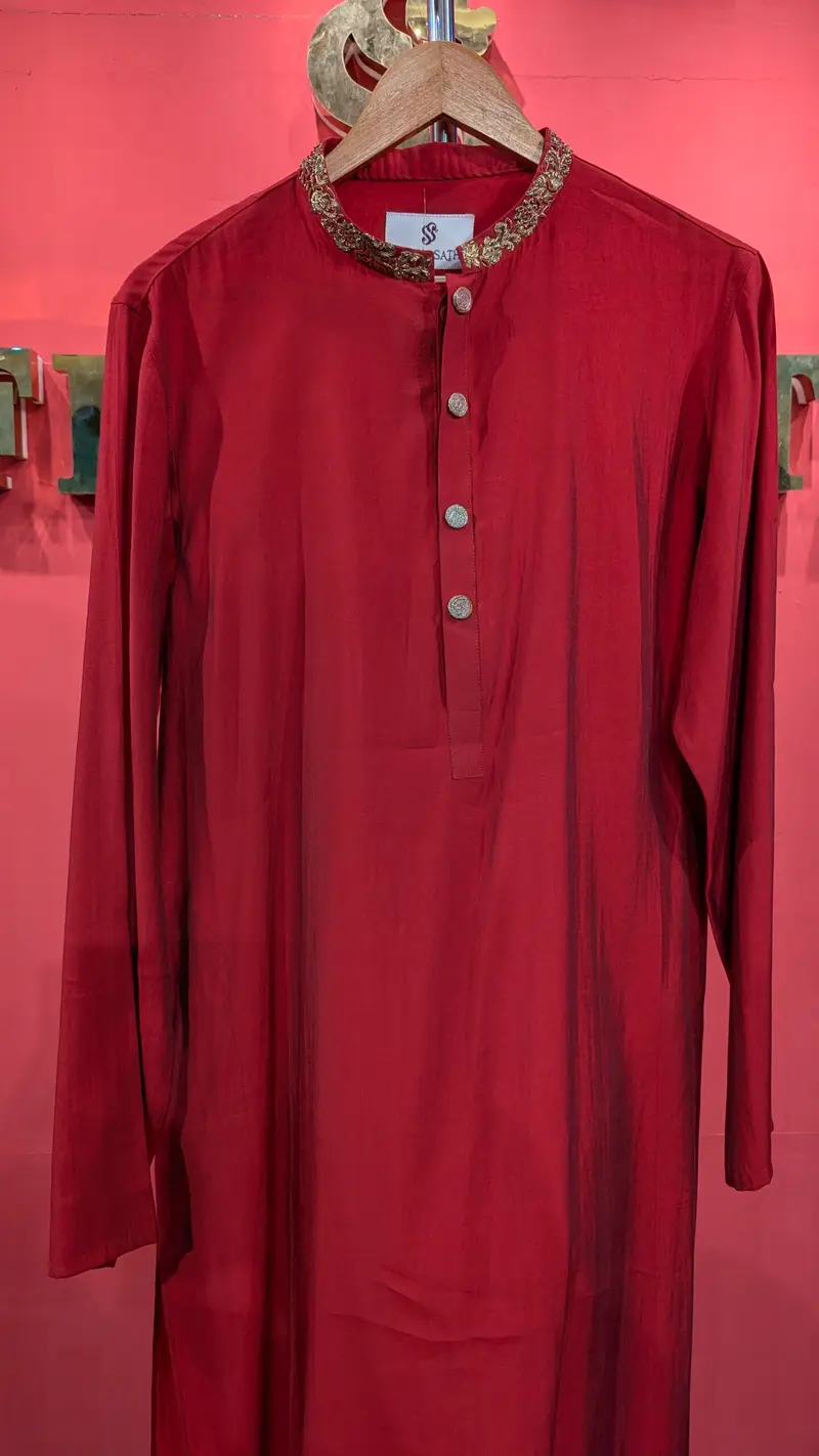 Maroon Embroidered Collar Cotton Kurta | Festive Ethnic Wear