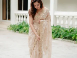 Begie Floral print maslin sharee